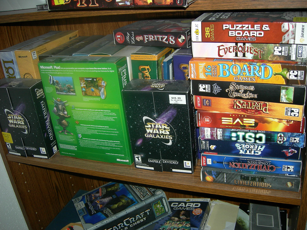 Few computer games a few of our computer game collection b… Tojosan