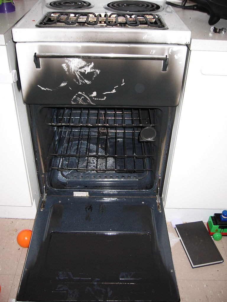 Oven Fire The oven was preheating, with nothing in it. Nex… Flickr