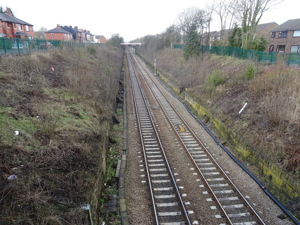 9700k Darley Footbridge, Farnworth Wrinkley kindly sent th… Flickr