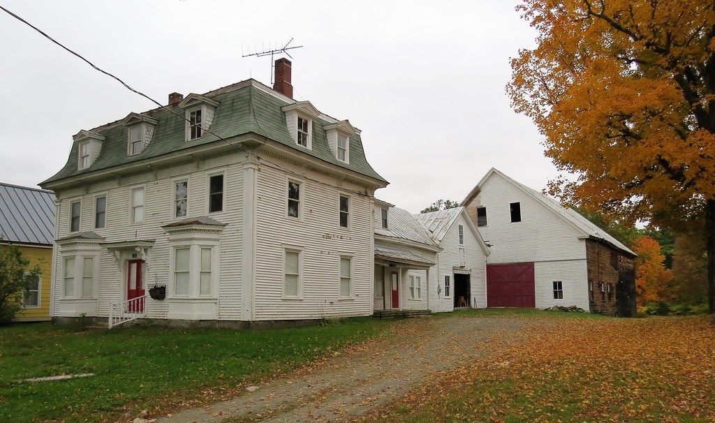 Phillips Home Phillips, Maine; typical of intown "nice" o… Flickr