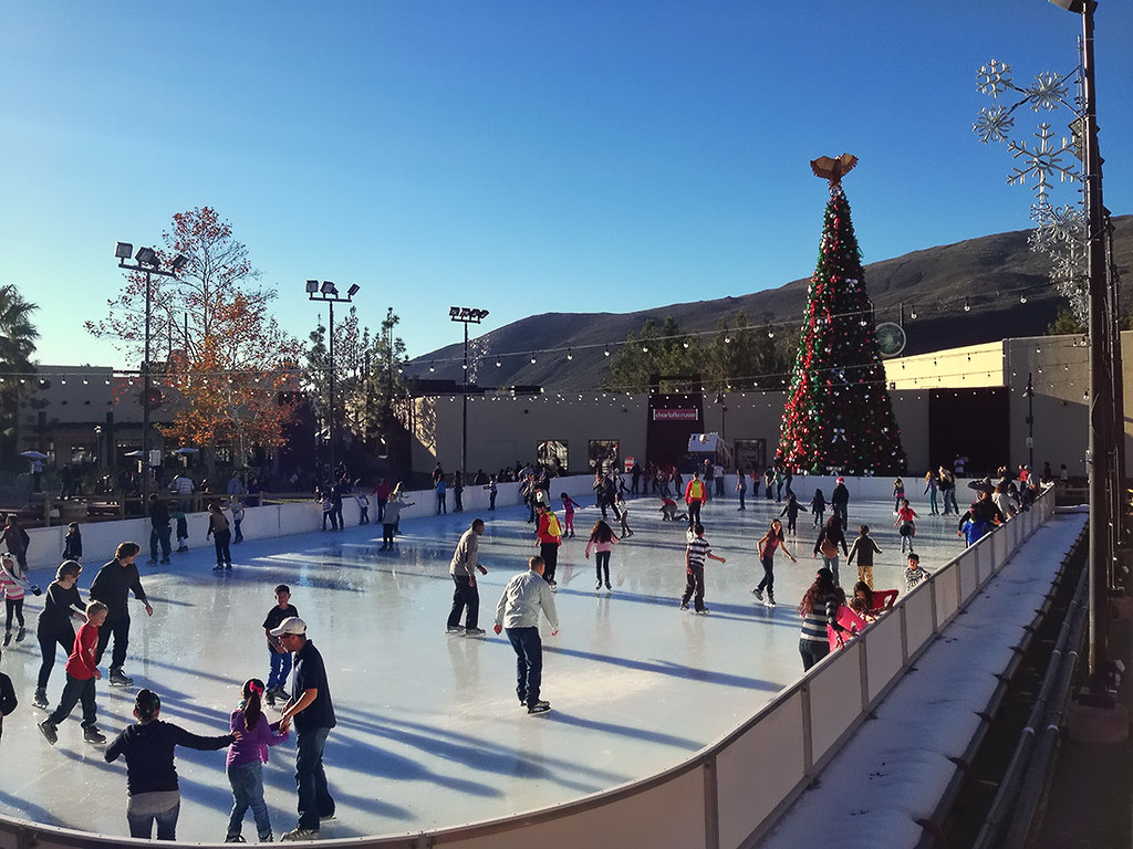 outletcenterskatingrink jennamosillami Flickr