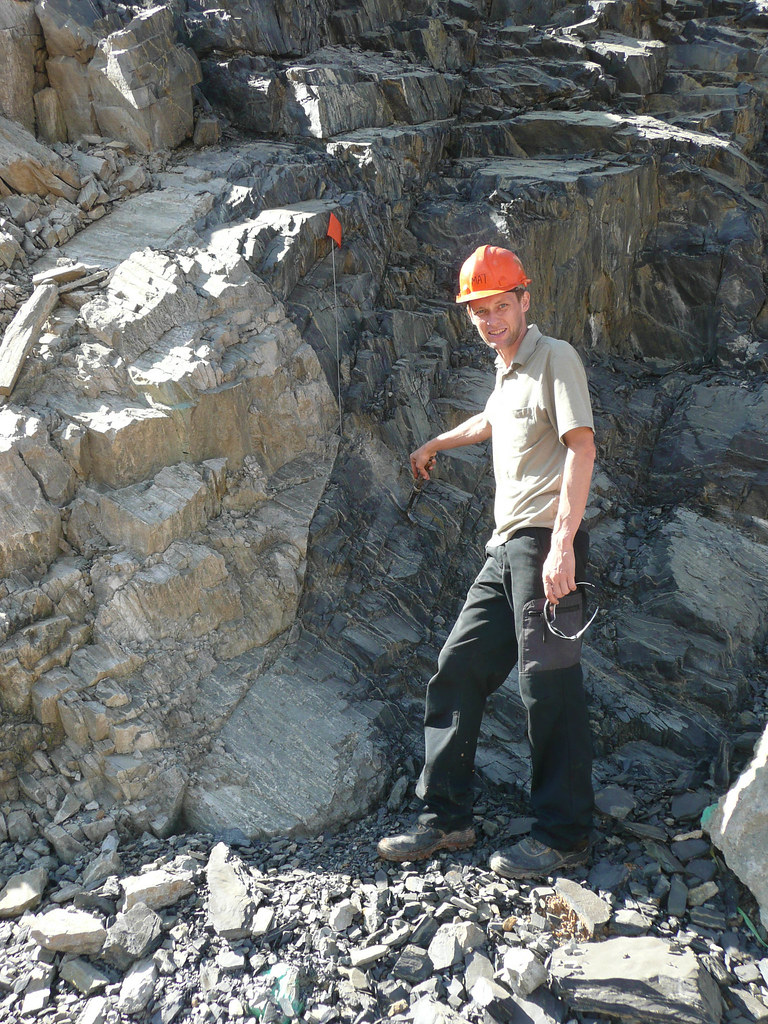 A First Quantum geologist in the Frontier pit Sprott Global Research