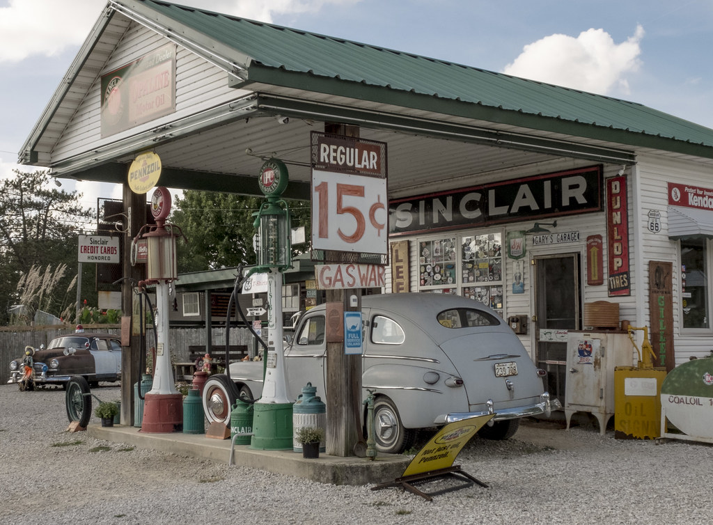 Get your gas Gary's Gay Parita gas station, at Everton Mis… Flickr