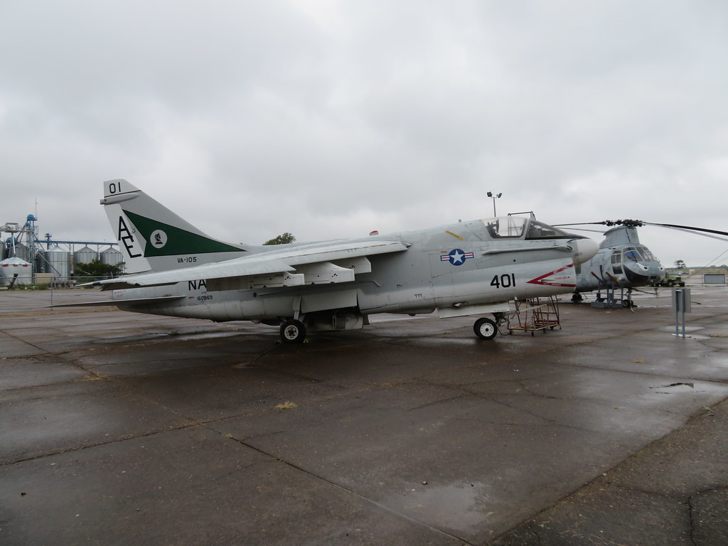 316. The Veterans Museum, HallsArnold Field TN, 092018. … Flickr