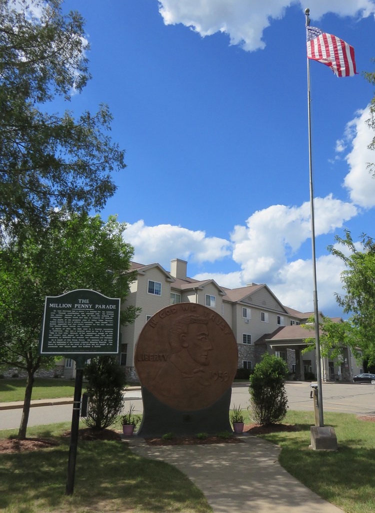 World's Largest Penny (Woodruff, Wisconsin) Woodruff, Wisc… Flickr