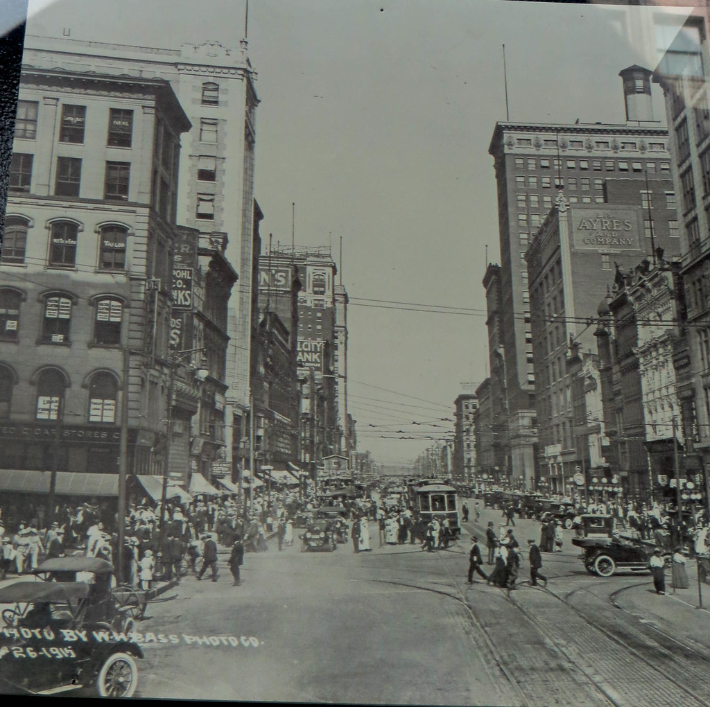 20170204 60 Washington St. Illinois St., Indianapolis, I… Flickr