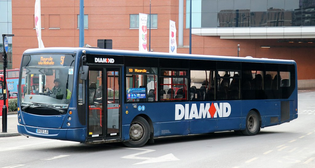 Rotala Diamond Bus 30822 BX09SJO with an outbound Maypole … Flickr