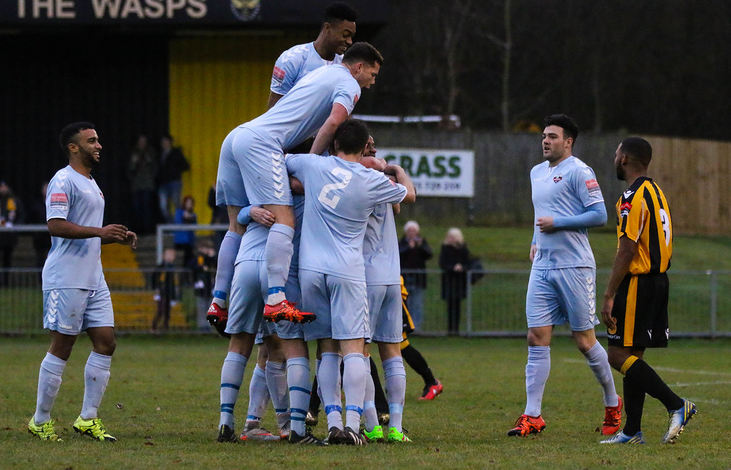 East Grinstead 1 Lewes 3 10 12 20165618.jpg James Boyes Flickr