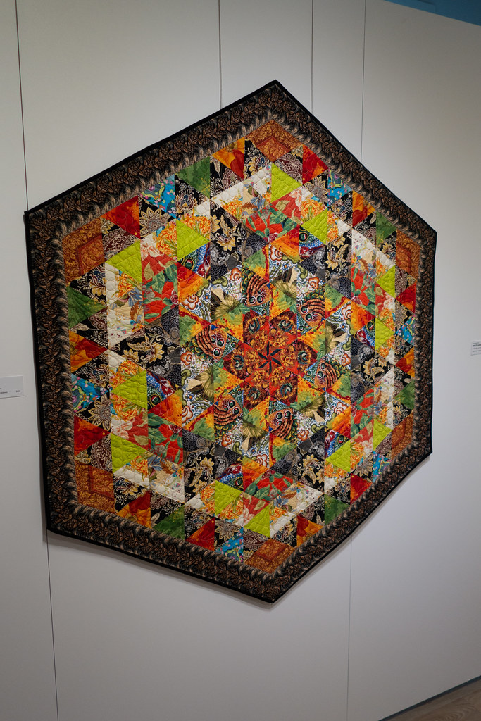 Sixsided Mennonite quilt Mennonite Museum, Abbotsford, Br… Flickr