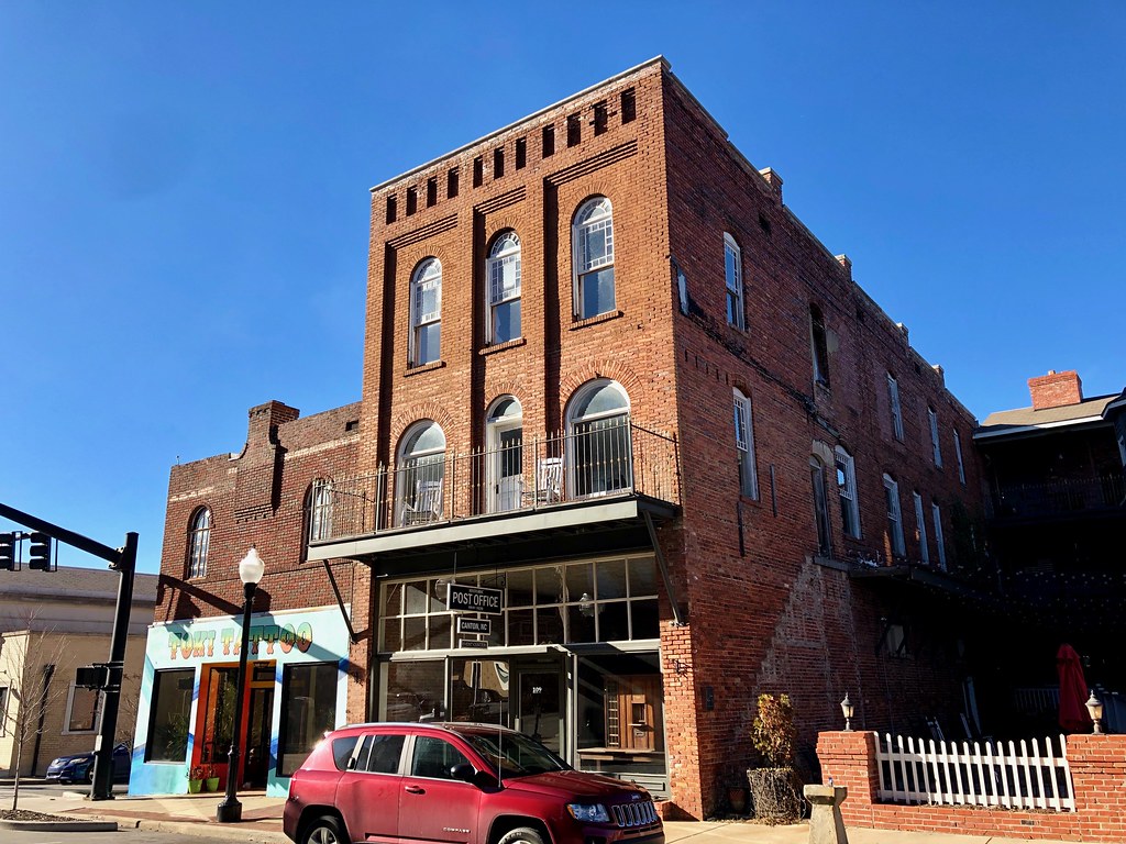 Main Street, Canton, NC Warren LeMay Flickr