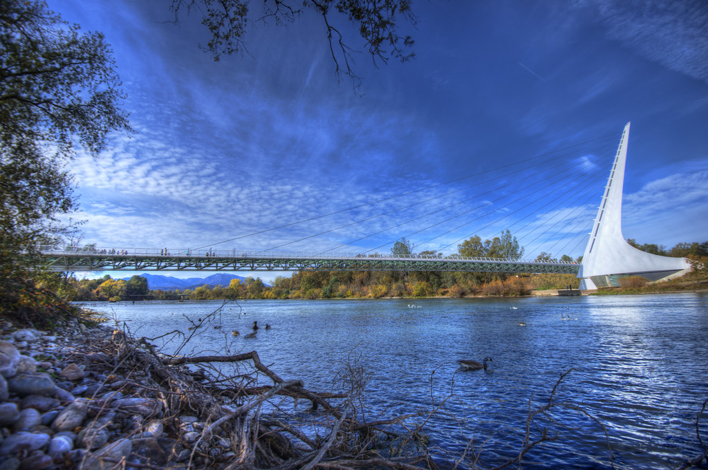 Sundial Bridge, Redding California The Sundial Bridge (als… Flickr