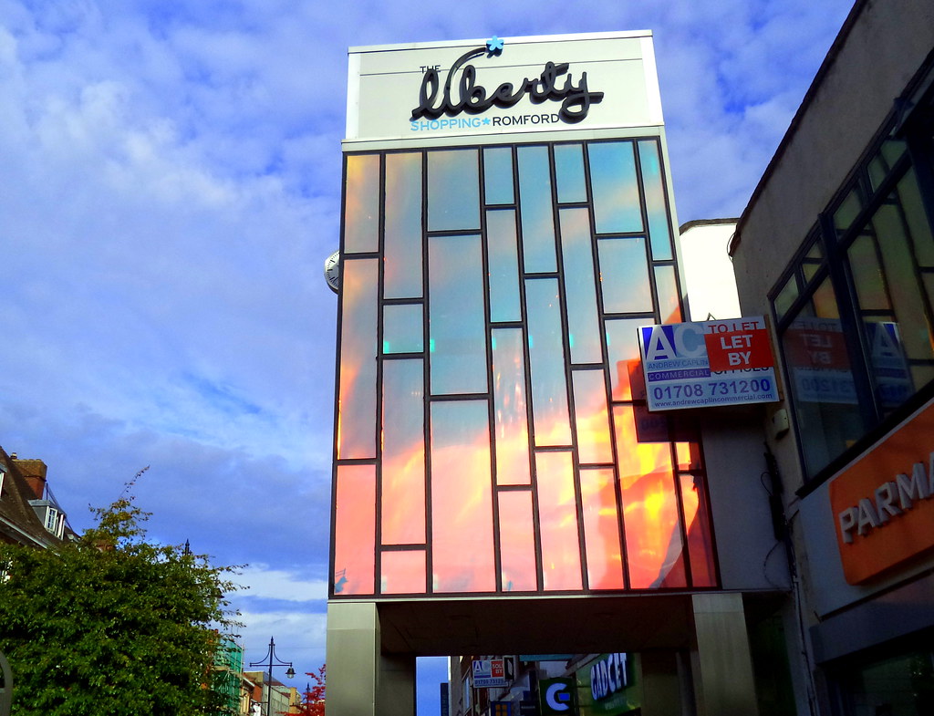 Liberty Shopping Centre sign in Romford The Liberty Shoppi… Flickr