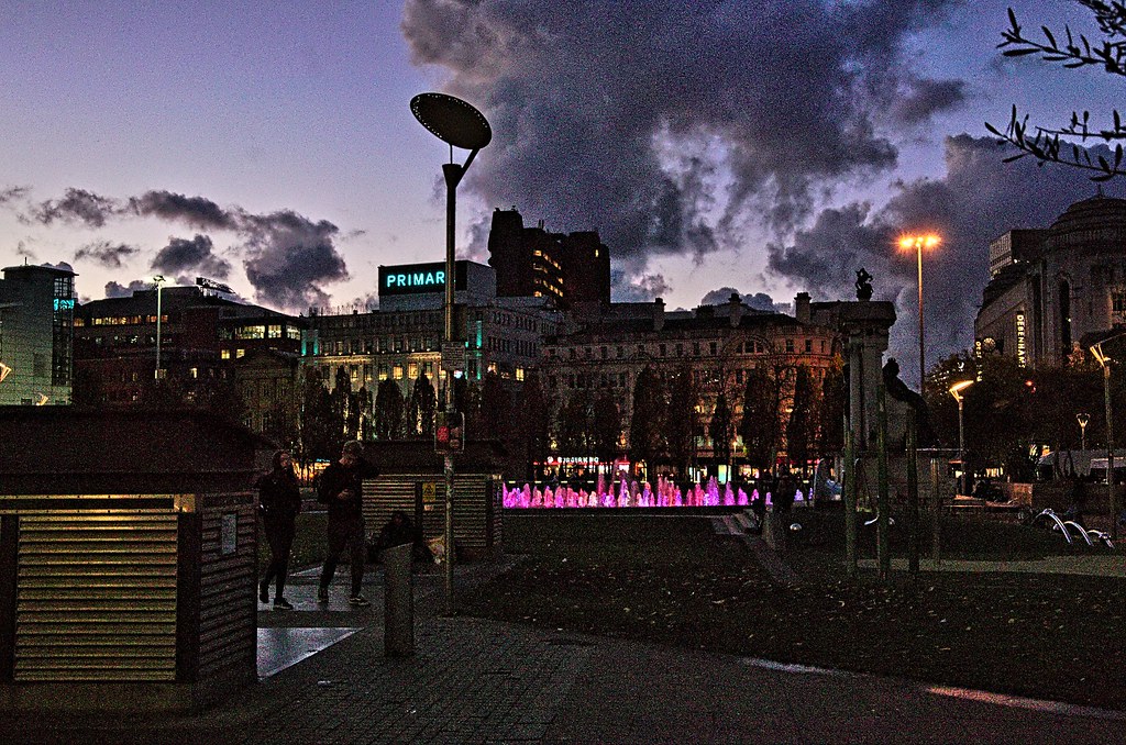 Picadilly Gardens Ian Robertson Flickr