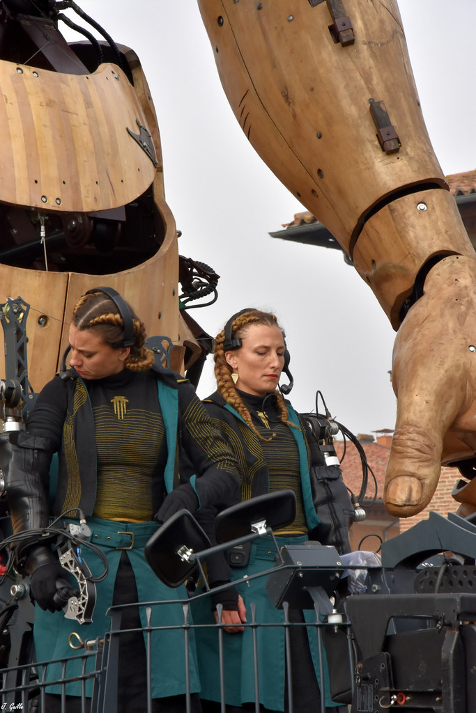 PAD_1441_GF Toulouse "Le gardien du temple" par la compag… Flickr