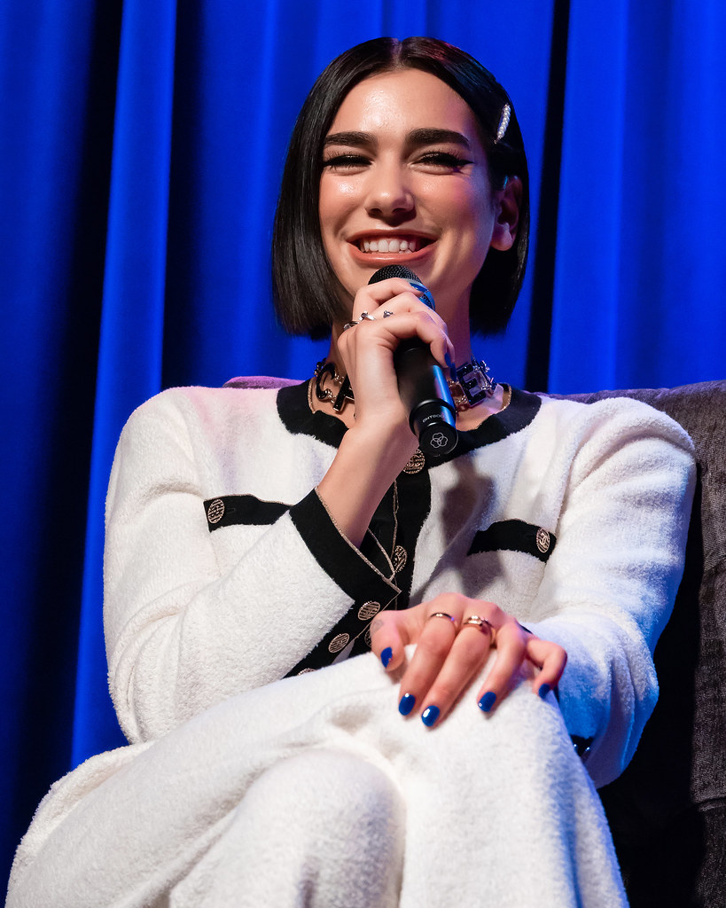 Dua Lipa 09/28/2018 #1 | Dua Lipa performing live at the Gra… | Flickr