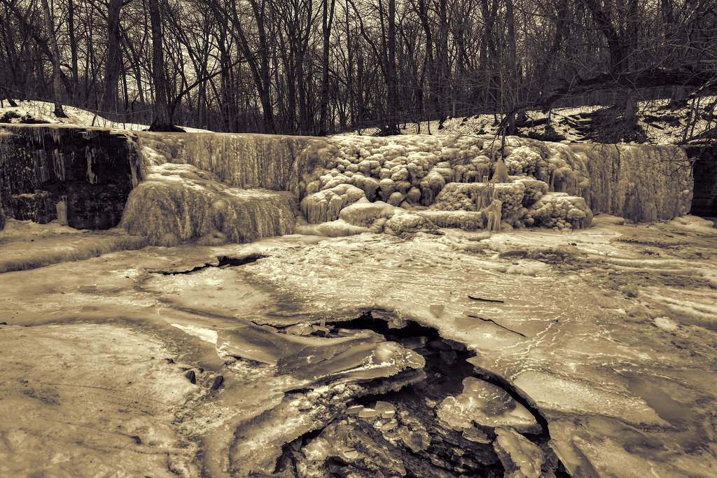 PAS_1092 Hidden Falls in Nerstrand, MN Peter Stratmoen Flickr