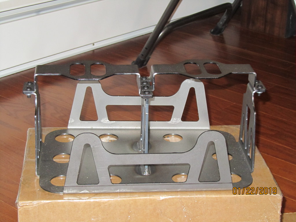 1983 CJ7 The Ruff Stuff dual battery box arrived. It mount… Flickr