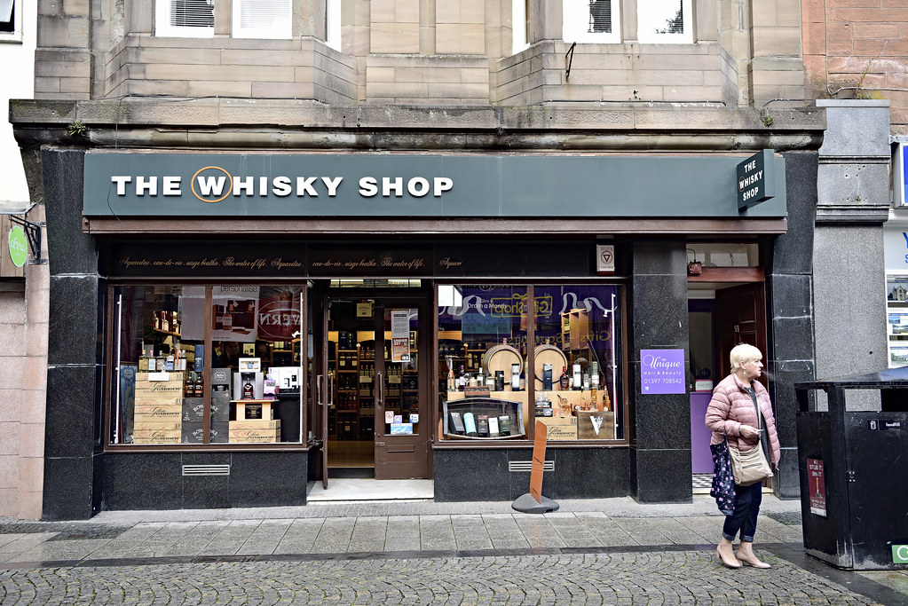 The Whisky Shop. Fort William. Scotland Ton Olivart Dalmau Flickr