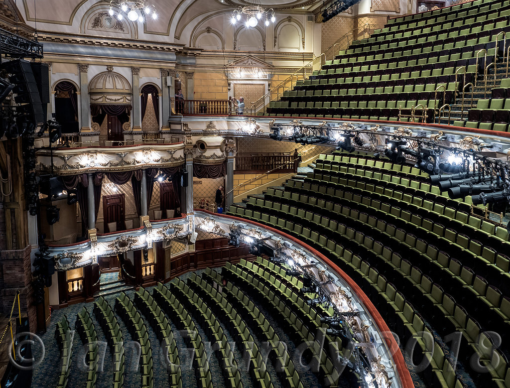 Victoria Palace Theatre Boxes Cheap Online