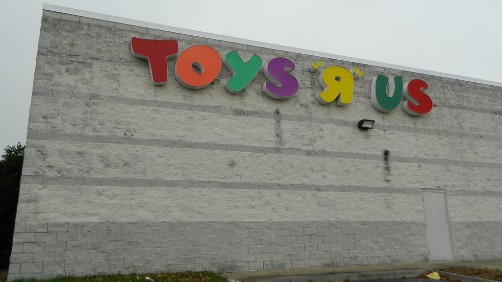 Toys R Us (closed) Toys R Us 8346 (closed) [29,195 square… Flickr