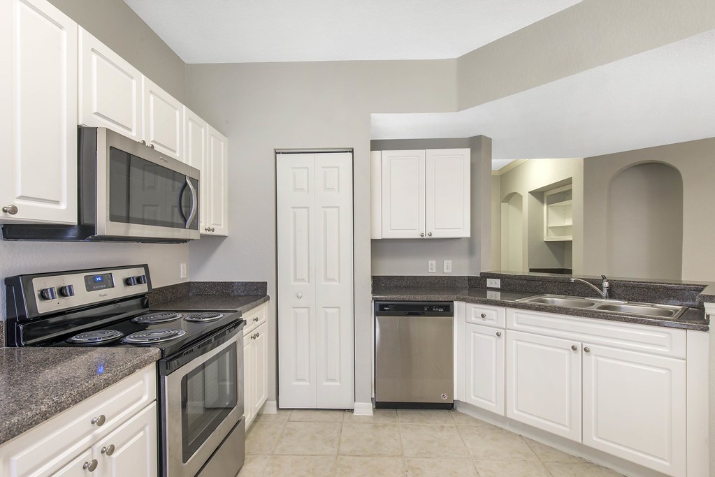 The Estates at Wellington Green Apartments No other place … Flickr