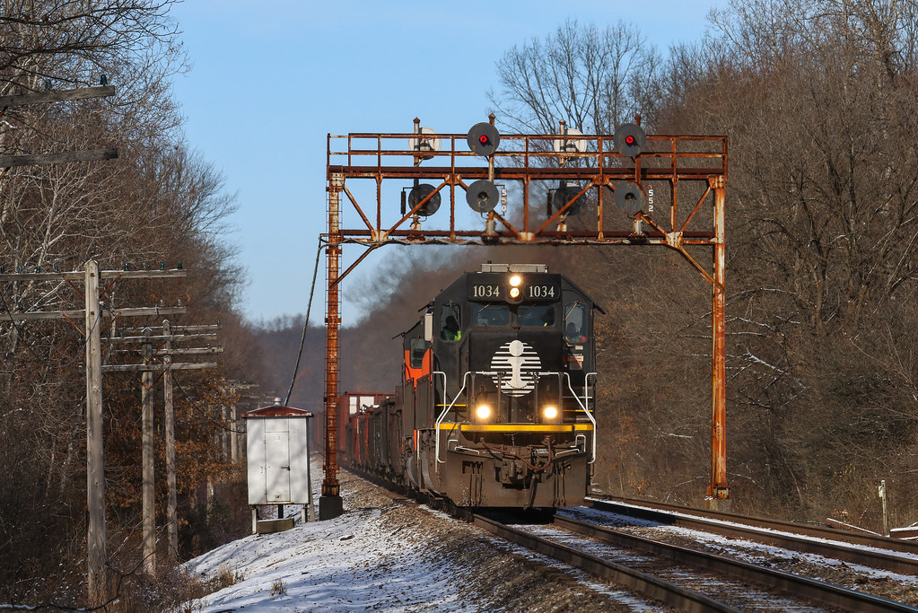 IC 1034/L518 McCandless Rd. North of Branchton, PA Lance Shott Flickr
