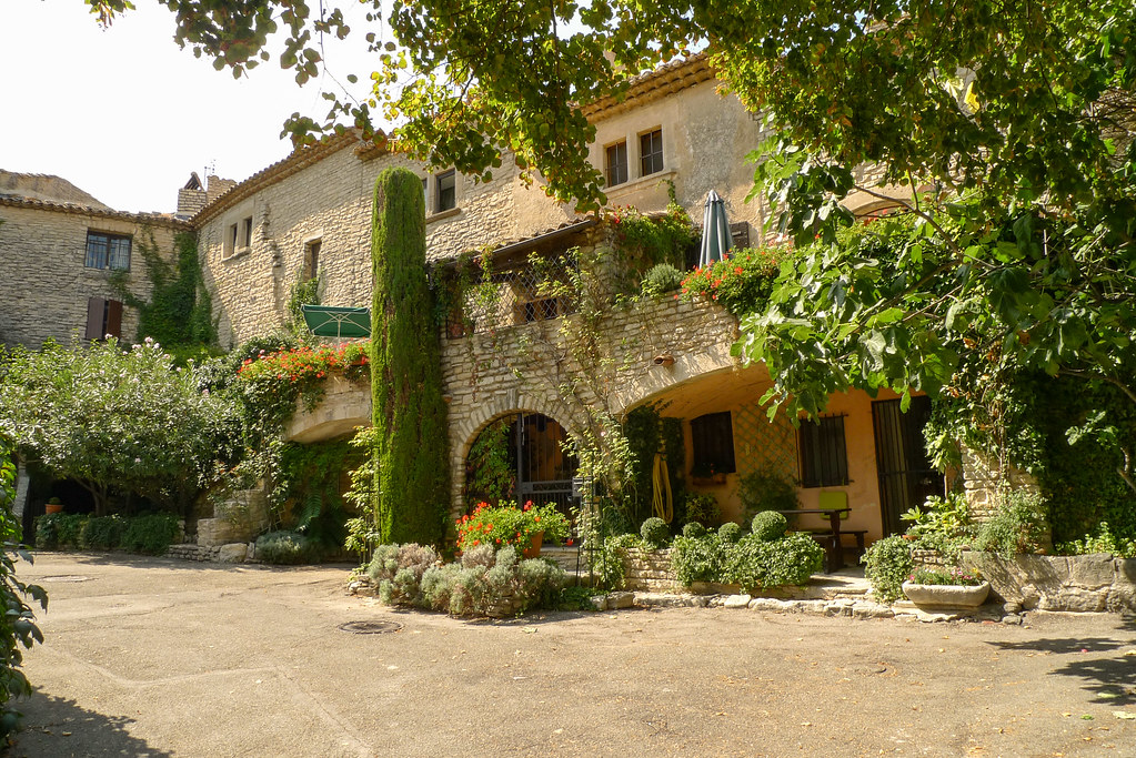 Goult Goult, Provence, France Leszek Pilarski Flickr