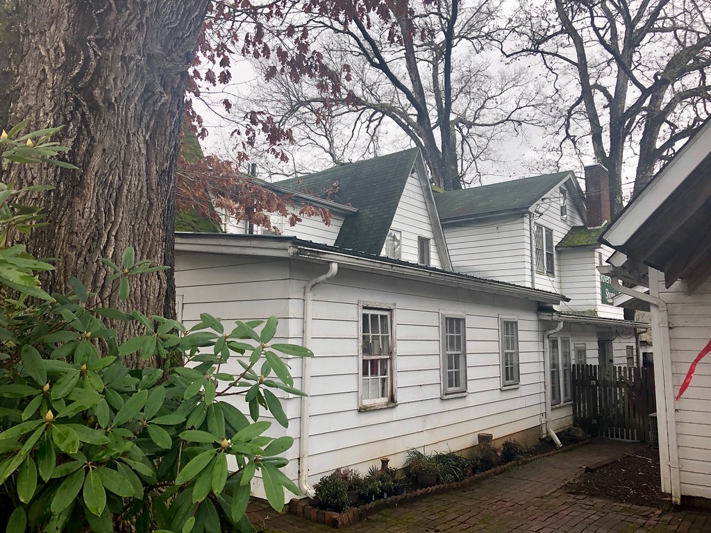 Riverwood Shops, Dillsboro, NC The largest residential str… Flickr