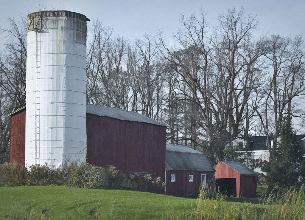 Big Old Barn The Finger Lakes area of Upstate, NY is dotte… Flickr