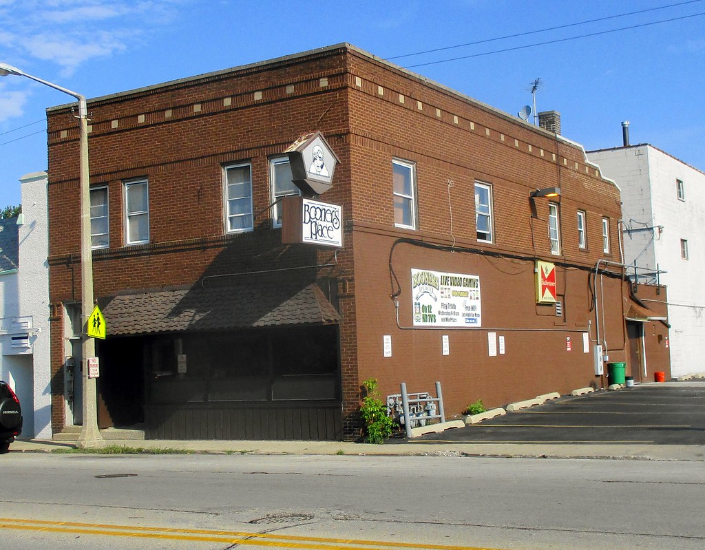 Booners Place, Waukegan, Illinois *Hajee Flickr