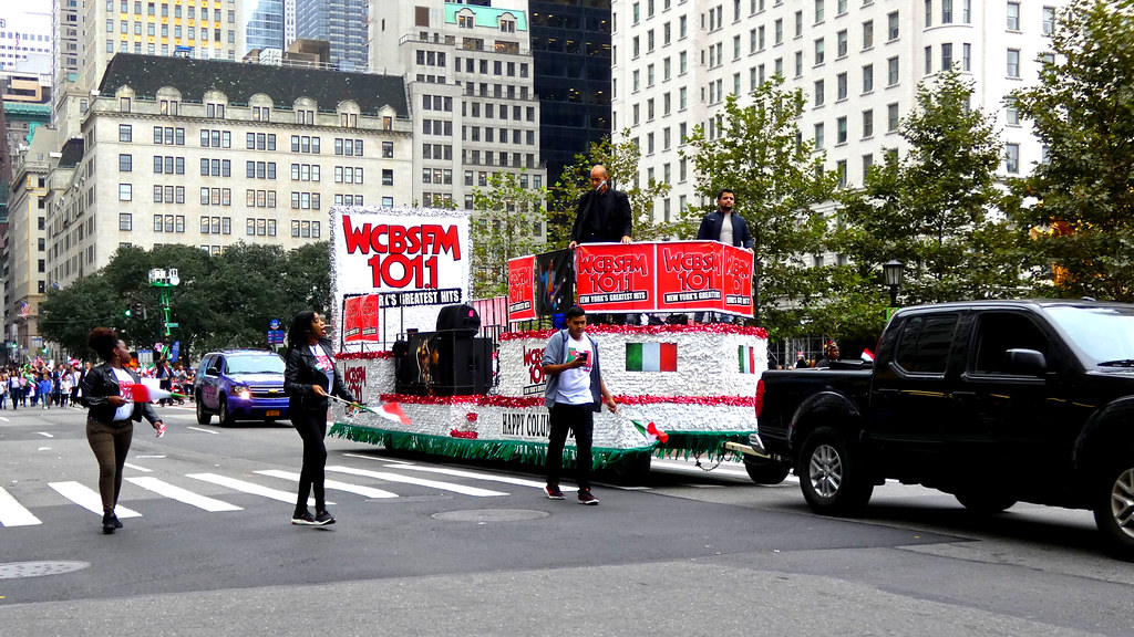 columbus day parade 2023 nyc COLUMBUS DAY PARADE NYC 2018 WCBS FM 101.1 joi pietra nyc Flickr