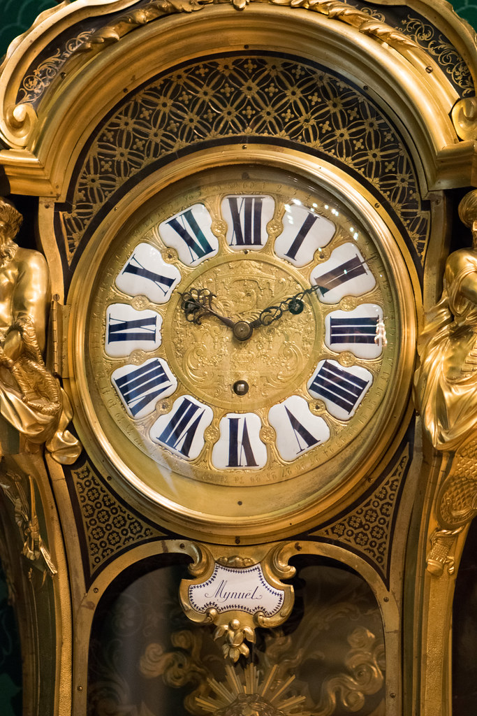1720 Mynuël clock face Wallace Collection, London, 2017 Flickr