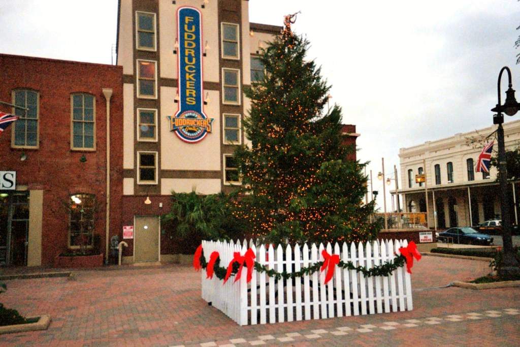 Galveston Square Christmas tree HFF Taken in December 20… Flickr