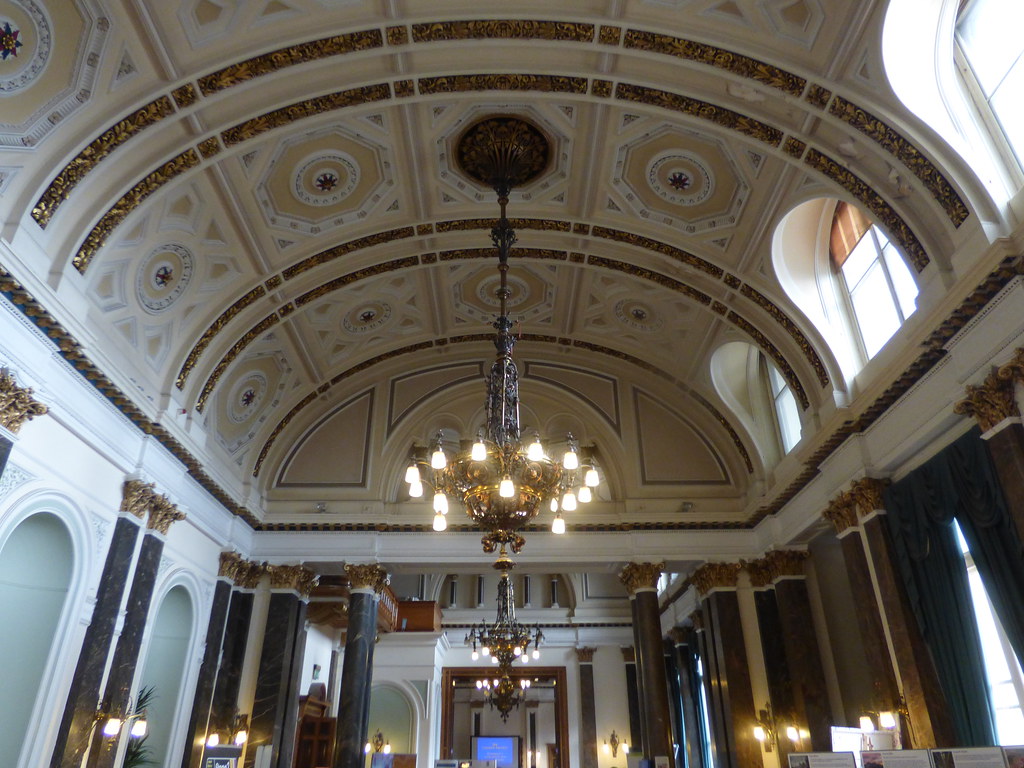 Banqueting Suite at the Birmingham Council House Chandel… Flickr