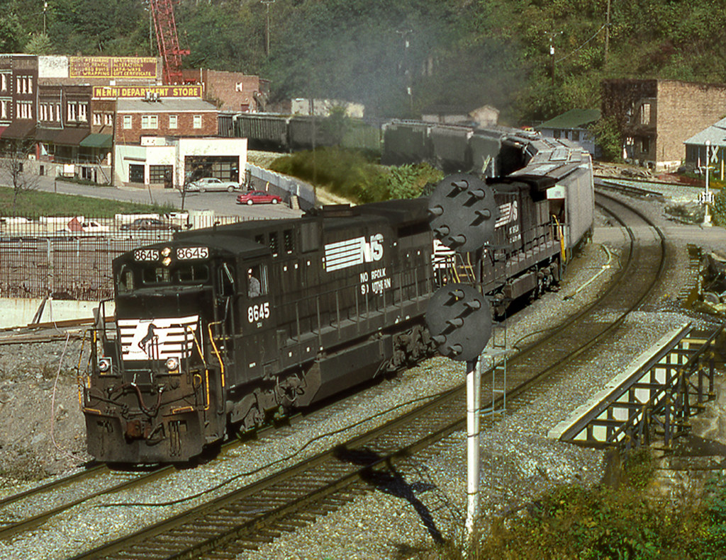 Matewan WV Thursday October 19th 1995 1050EDT Eastbound gr… Flickr