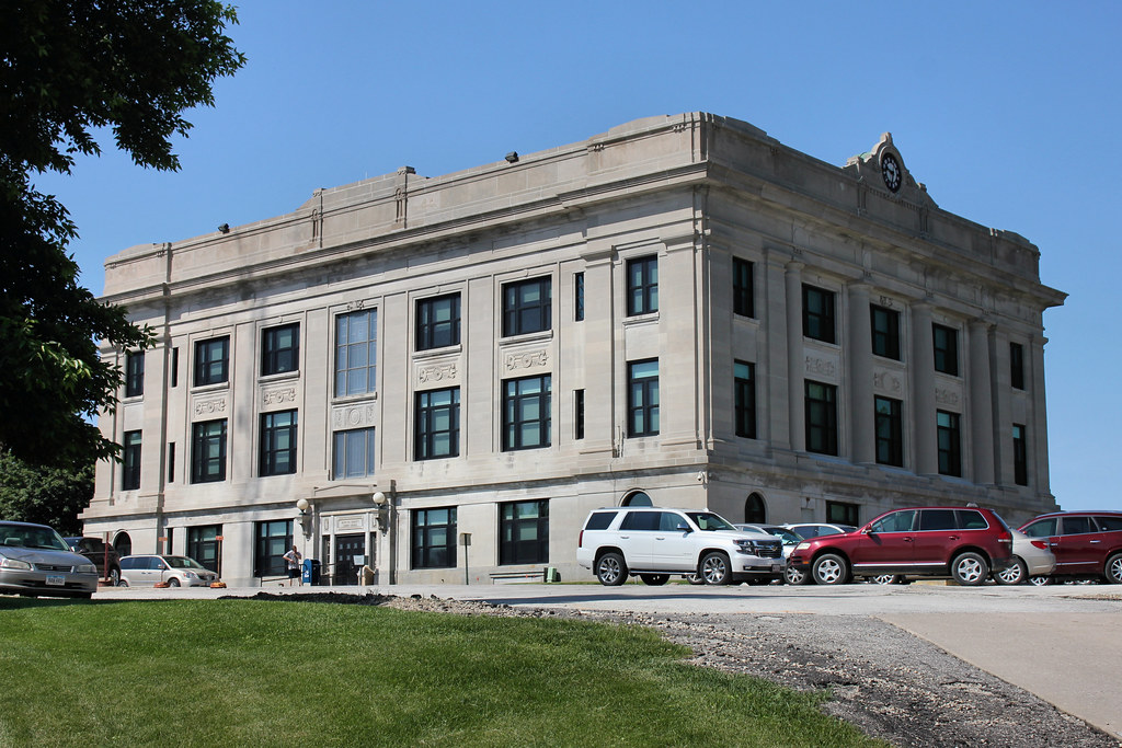 Fayette County Courthouse West Union, IA Tom McLaughlin Flickr