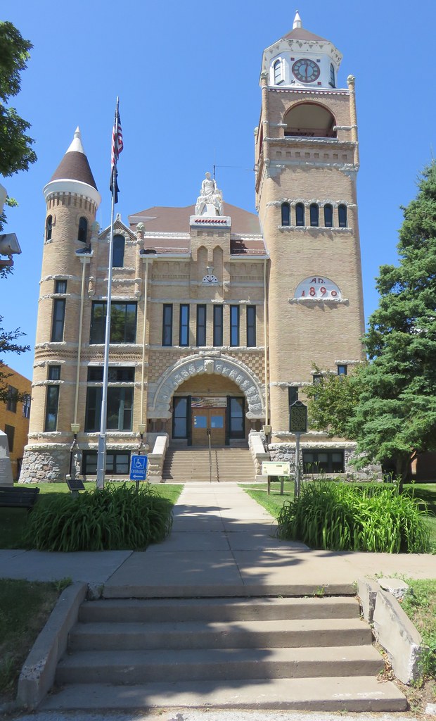 Iron County Courthouse (Crystal Falls, Michigan) Erected i… Flickr