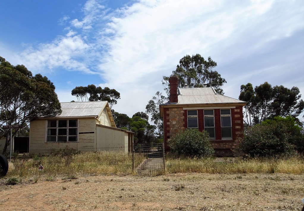 Darke Peak on Eyre peninsula. The orginal timber framed sc… Flickr