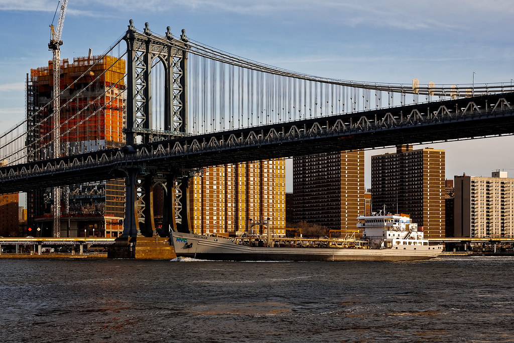 Red Hook Red Hook passes under the Manhattan Bridge. Catfish108