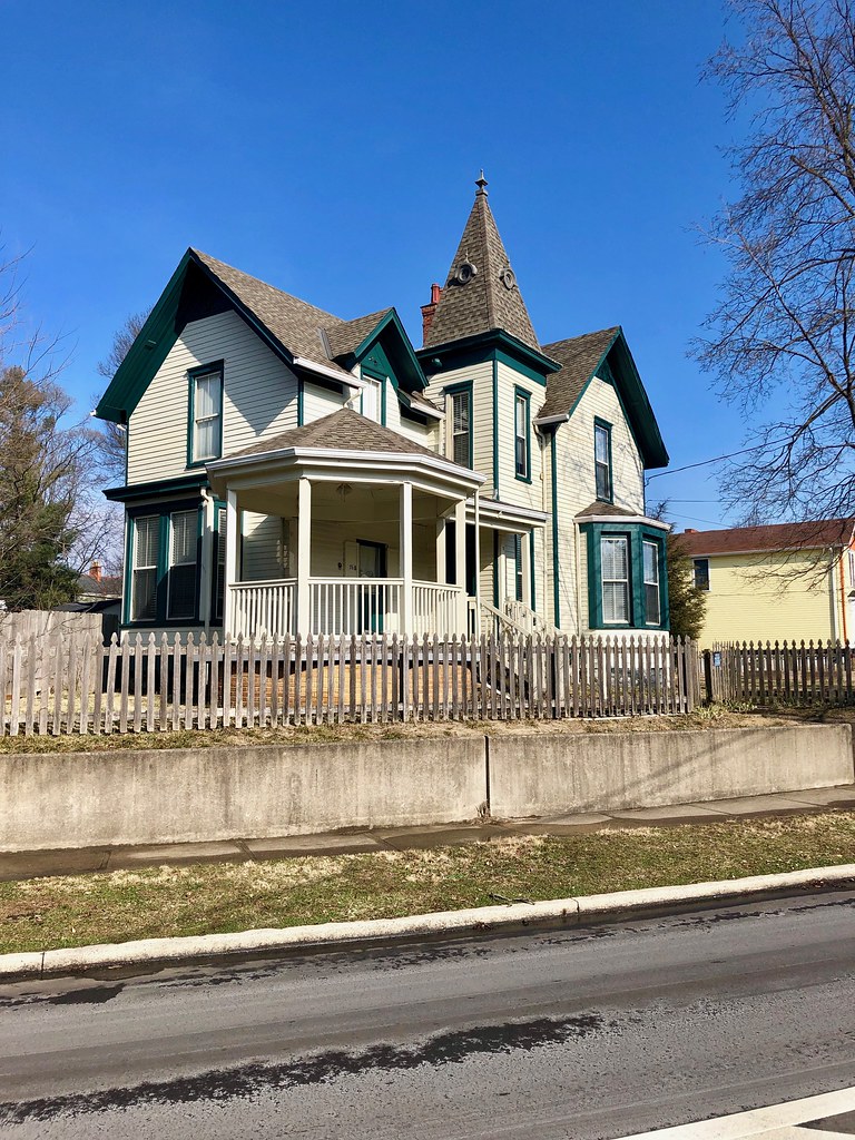 Samuel Hannaford House, Winton Road, Spring Grove Village,… Flickr