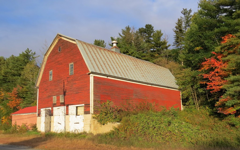 Guildhall Barn near Guildhall, New Hampshire Larry Myhre Flickr