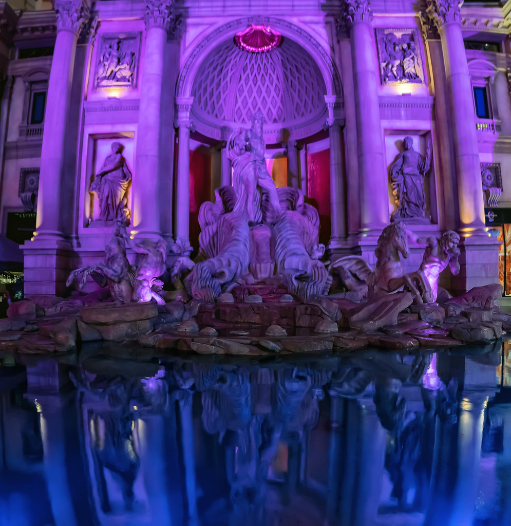 Trevi Fountain at Caesar's Palace (Las Vegas) The Trevi Fo… Flickr