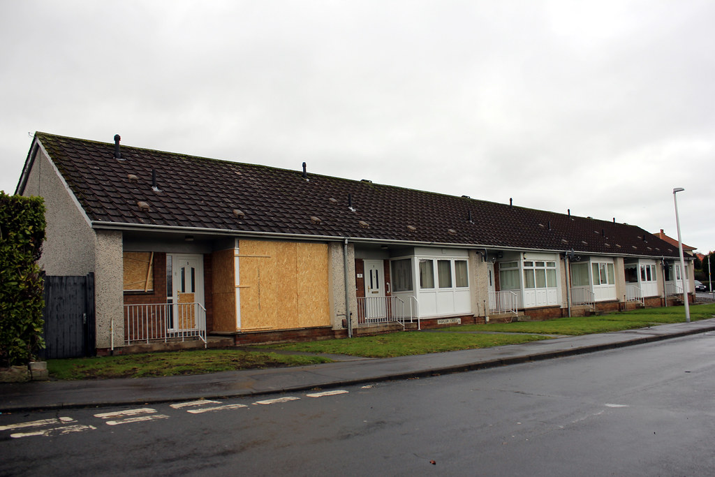 Hayfield.Kirkcaldy. Myrtle crescent. boneytongue Flickr