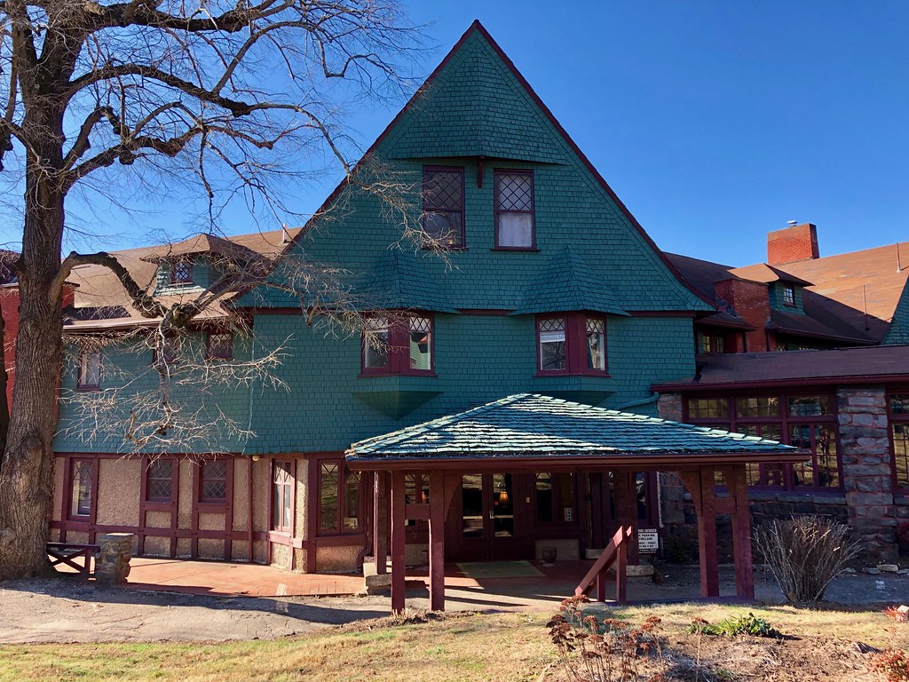 Manor Inn, Albemarle Park, Asheville, NC The Manor Inn was… Flickr