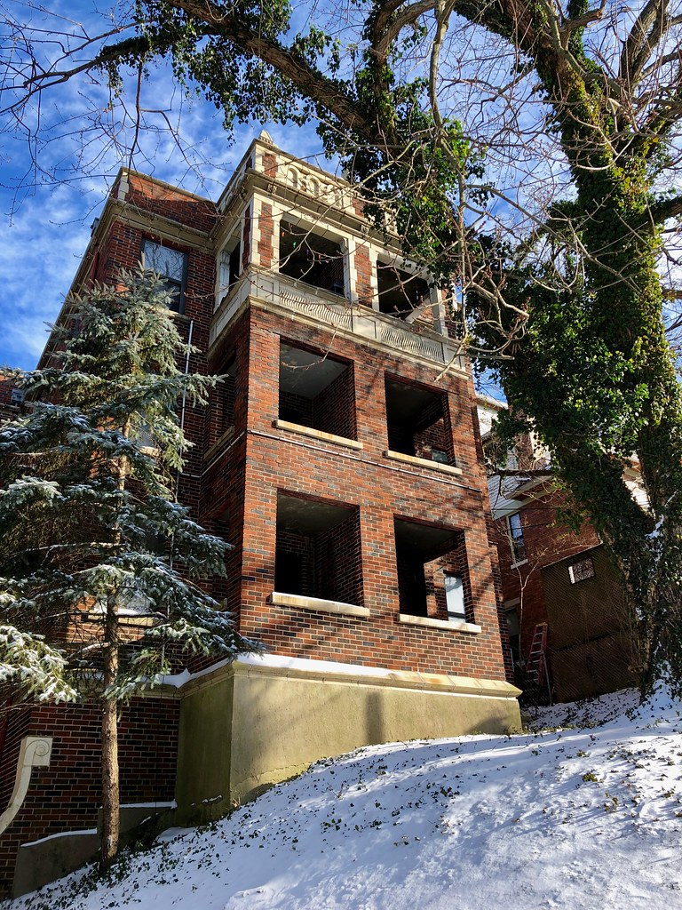 Clifton Manor Apartments, Clifton, Cincinnati, OH Warren LeMay Flickr