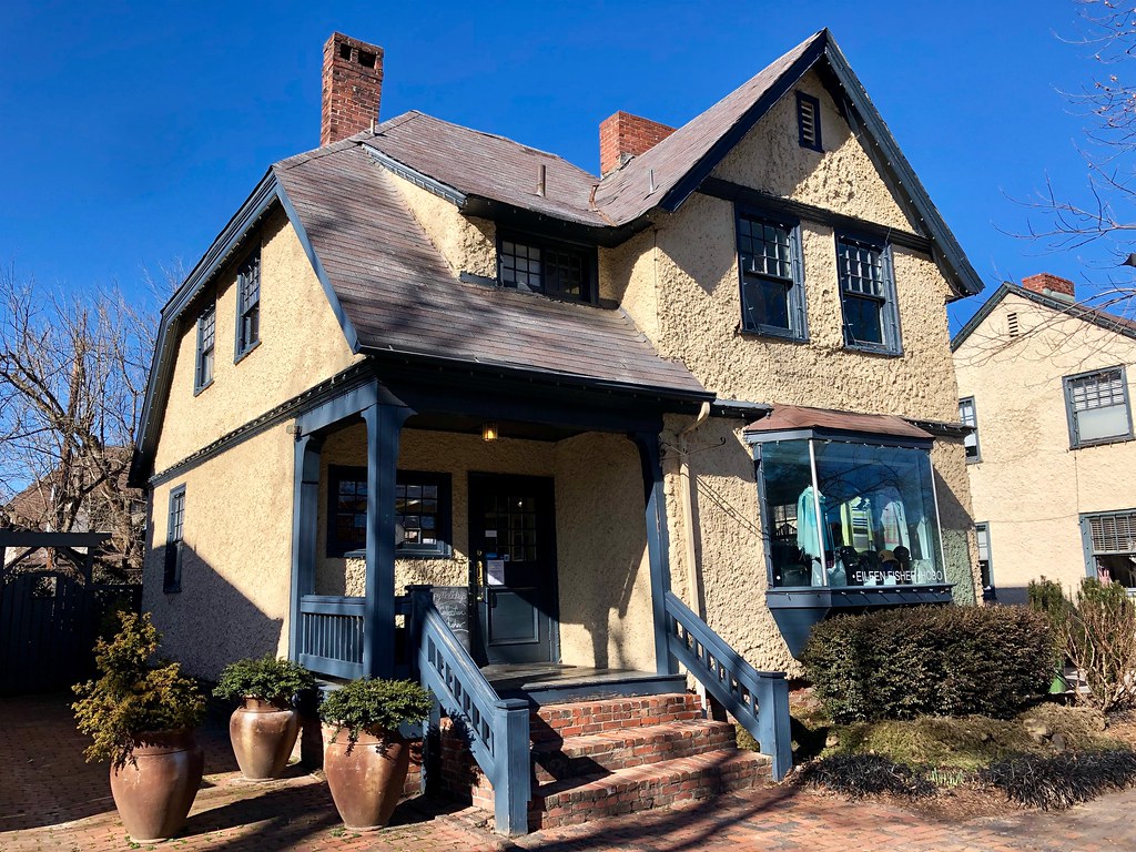 All Souls Crescent, Biltmore Village, NC Warren LeMay Flickr