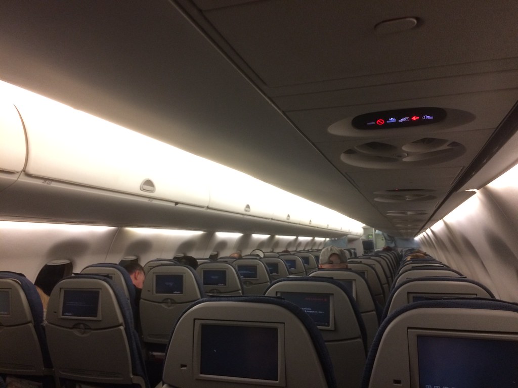 Interior, Embraer 175 From row 27 in rear of cabin. Flickr