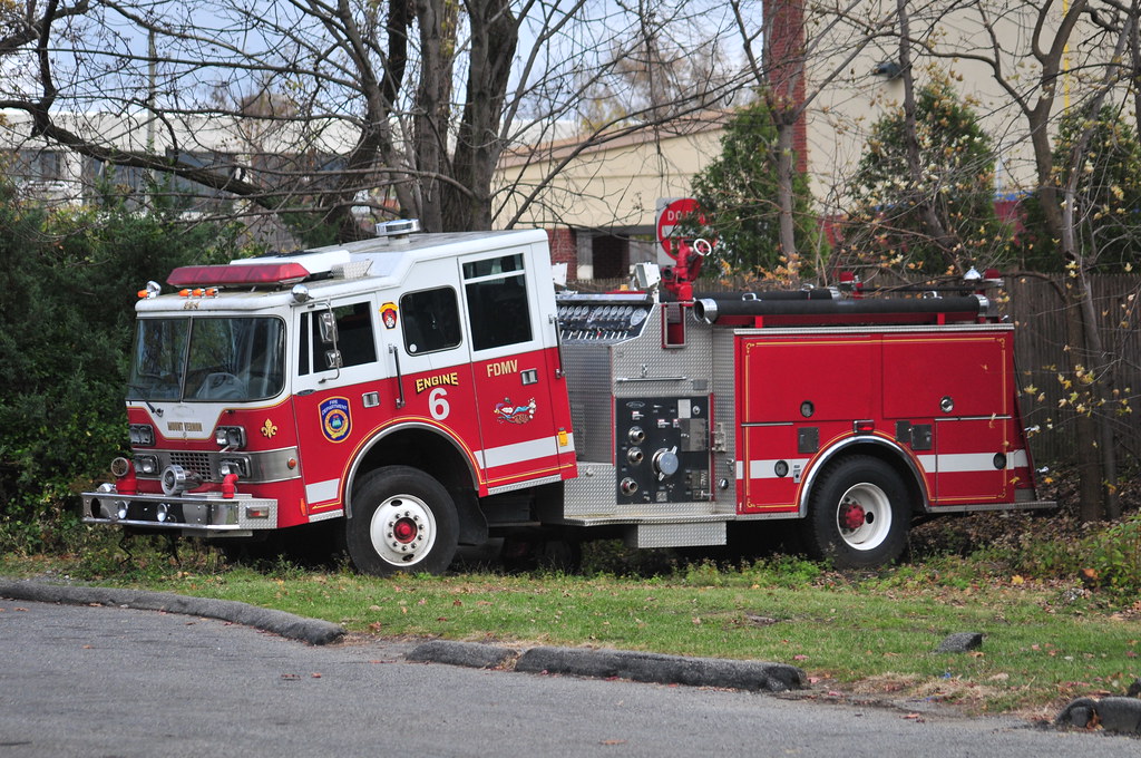 Mount Vernon Fire Department Engine 6 1985 Pierce Dash Ex… Flickr