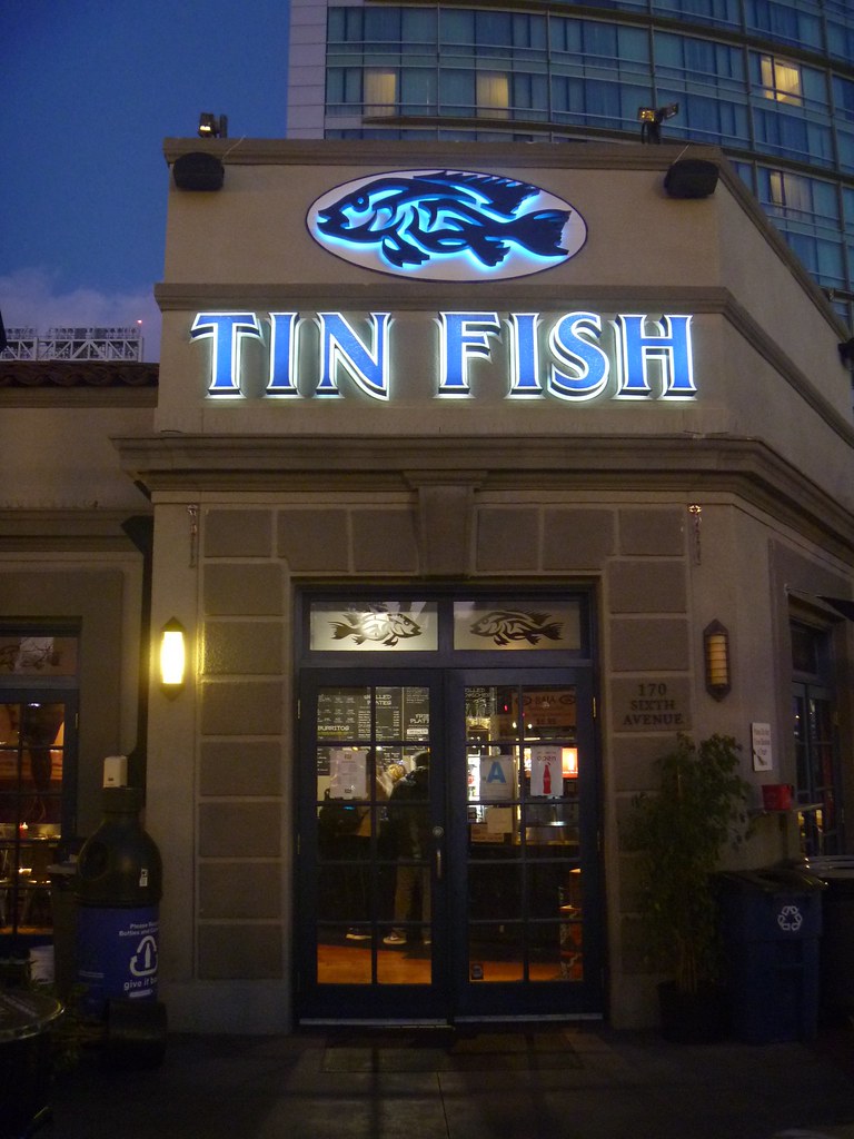 P1160750021918 Dinner spot the Tin Fish. San Diego. Julie R. Flickr