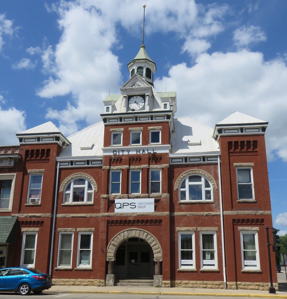 Old New London, Wisconsin City Hall New London, Wisconsin,… Flickr